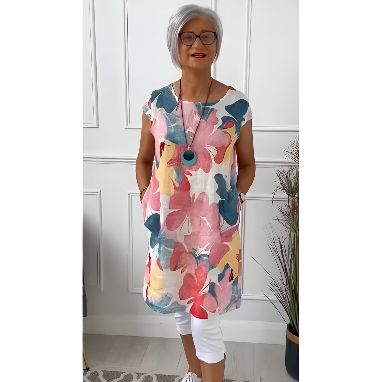 Mailin™ | Løs Tunika-Kjole med Floral Touch