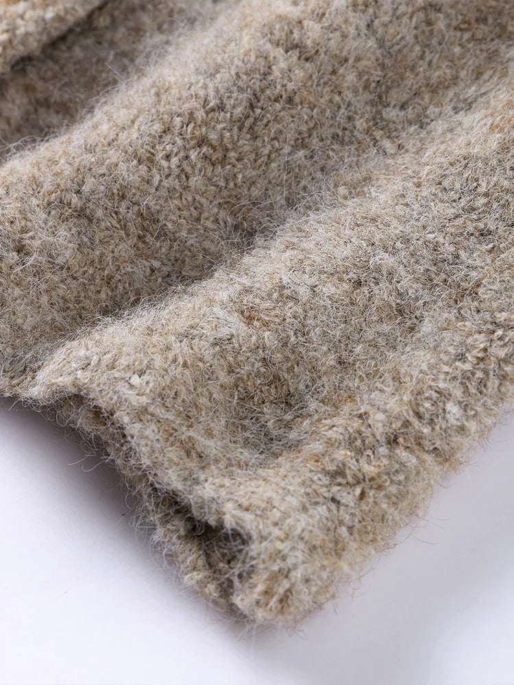 Aveline™ | Caroline