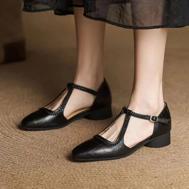 Aveline™ | Bevora T-Strap Sandalet