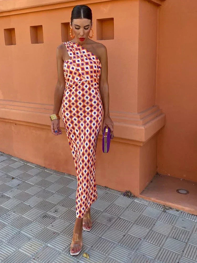 Harper - Elegant Midi Kjole