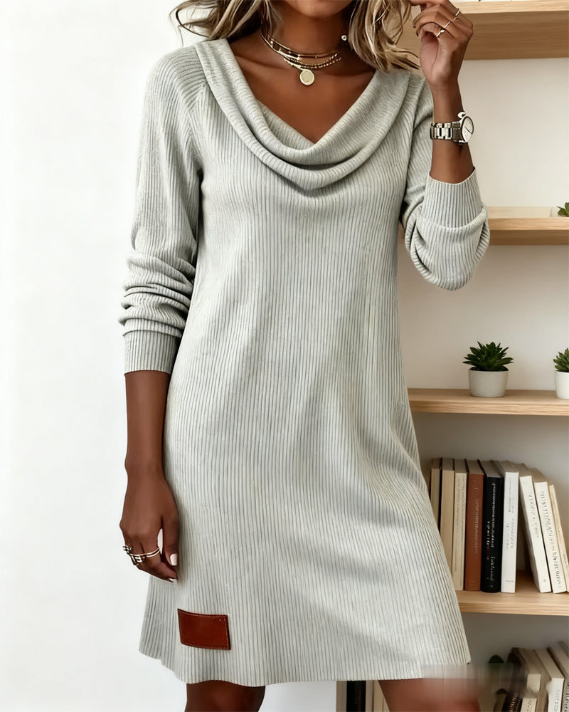 Helisora - Straight Dress with Long Sleeves and High Neck