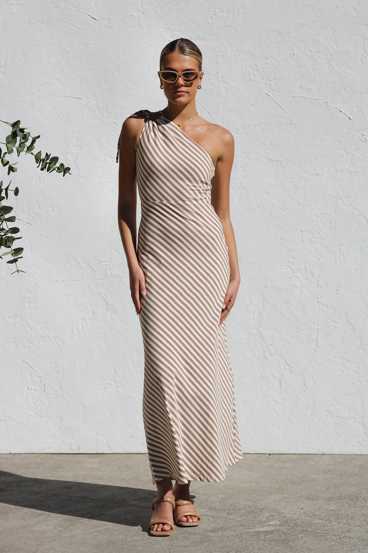 Rocia™ | Sommerkjole med striper og elegant preg
